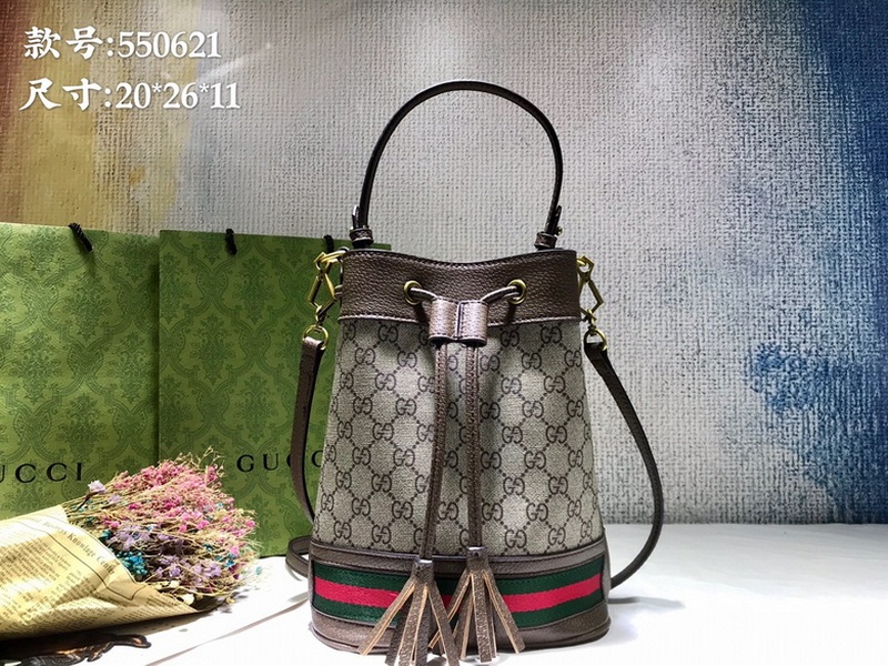 Gucci Handbags 917